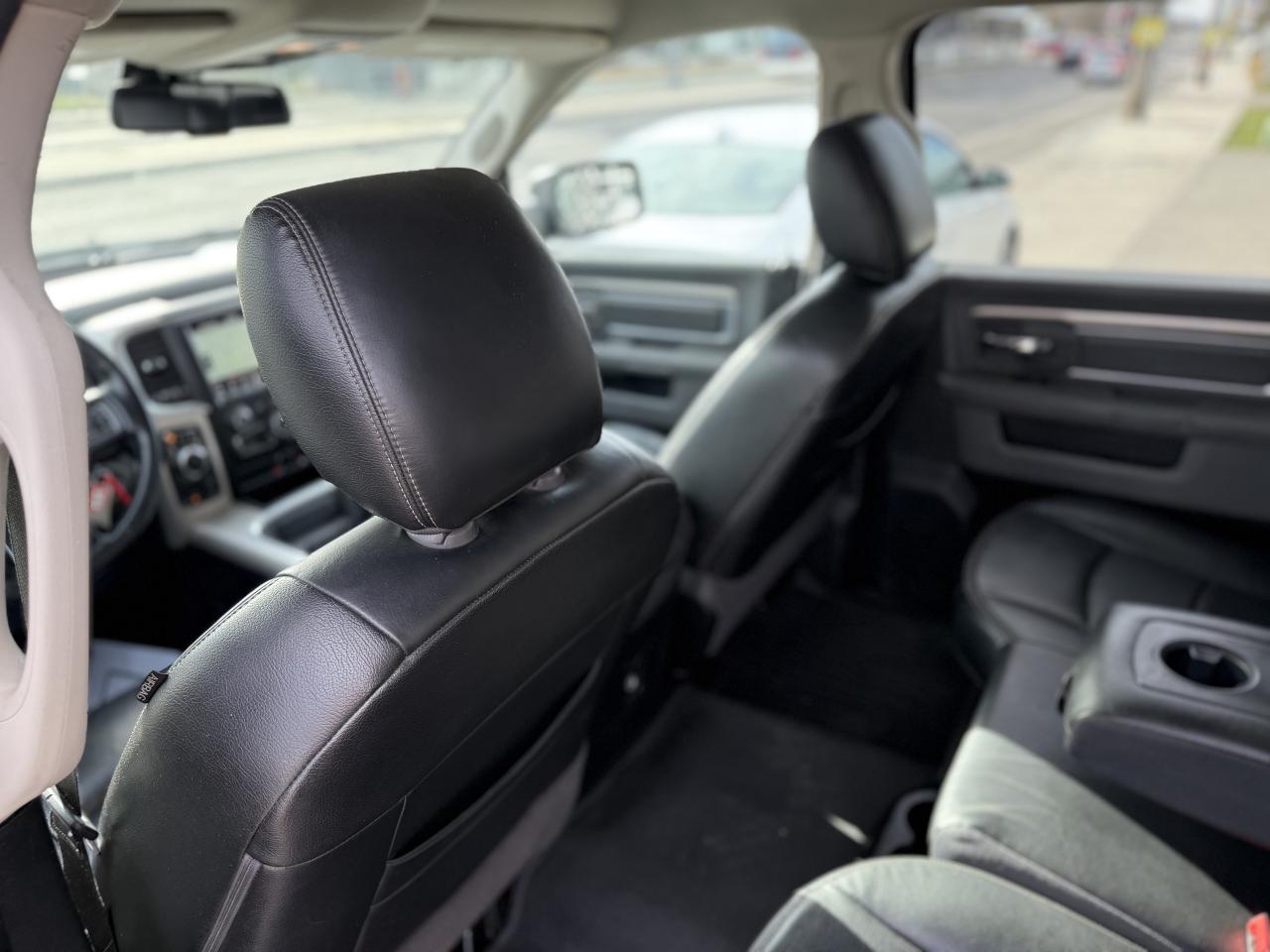 2018 RAM 1500 SLT | UPGRADED LEATHER | BACK UP CAMERA Photo