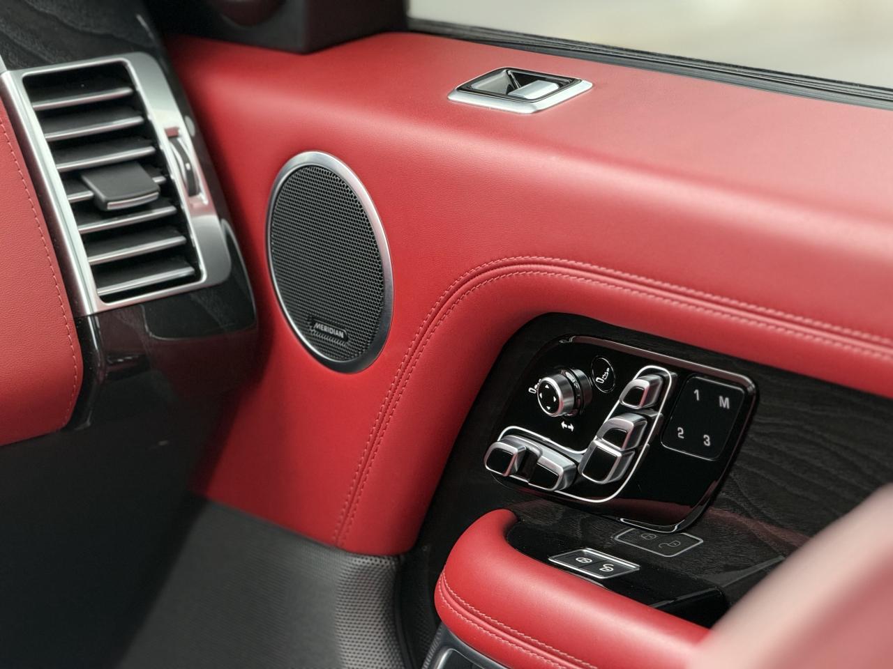 2020 Land Rover Range Rover P525 AUTOBIOGRAPHY | FULLY LOADED Photo