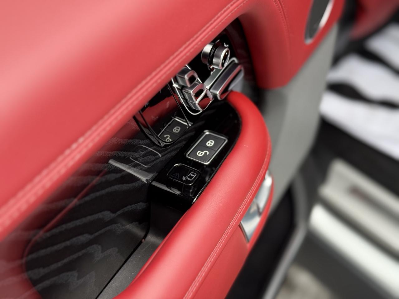 2020 Land Rover Range Rover P525 AUTOBIOGRAPHY | FULLY LOADED Photo