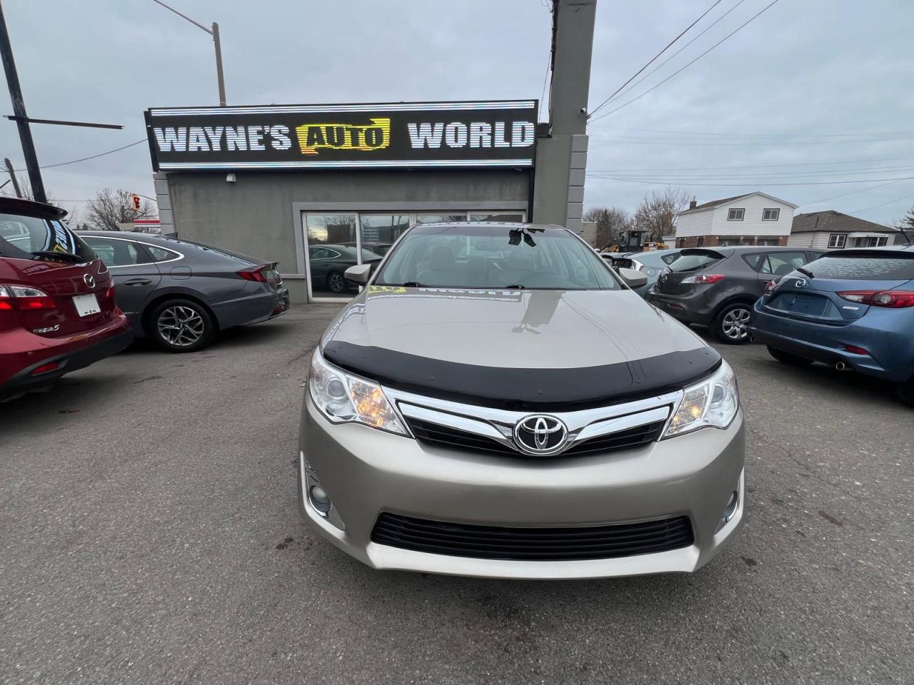 2014 Toyota Camry XLE Photo