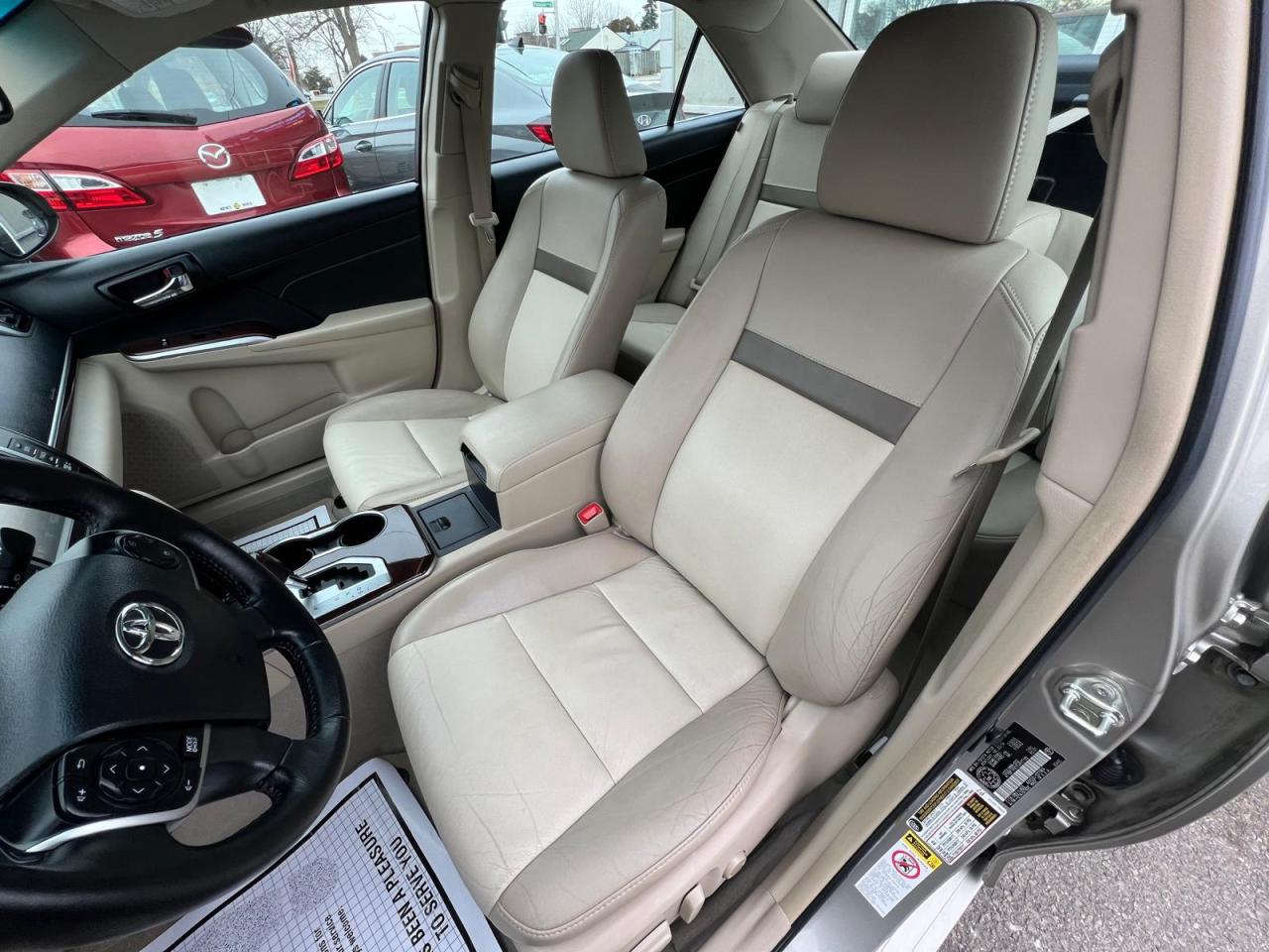 2014 Toyota Camry XLE Photo