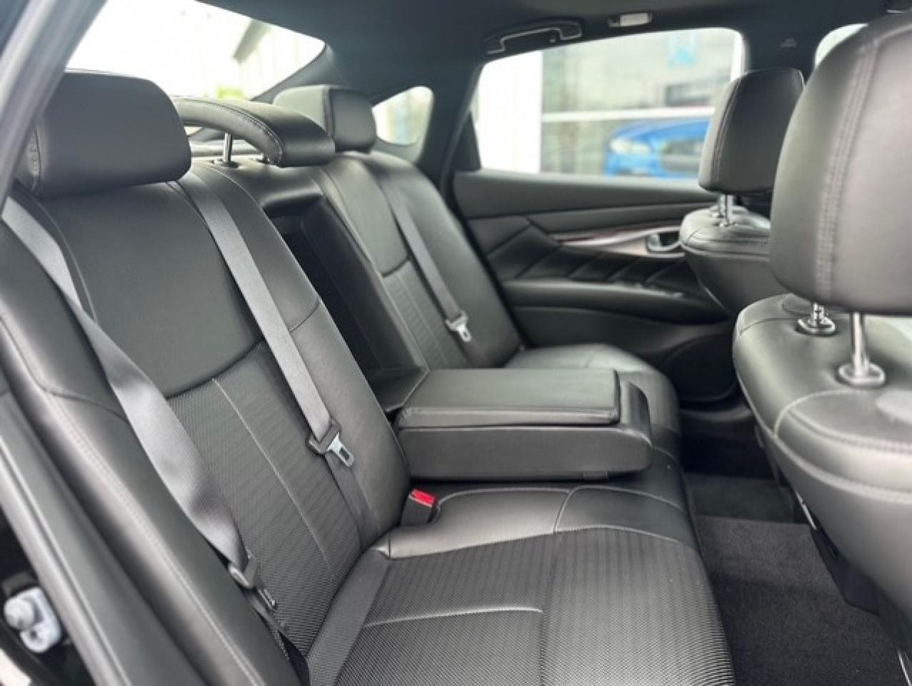 2019 Infiniti Q70 S AWD Photo