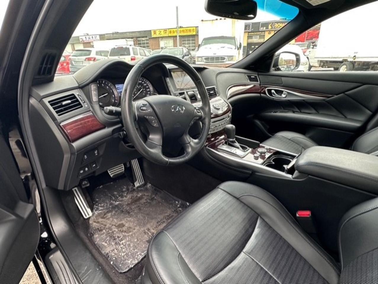 2019 Infiniti Q70 S AWD Photo