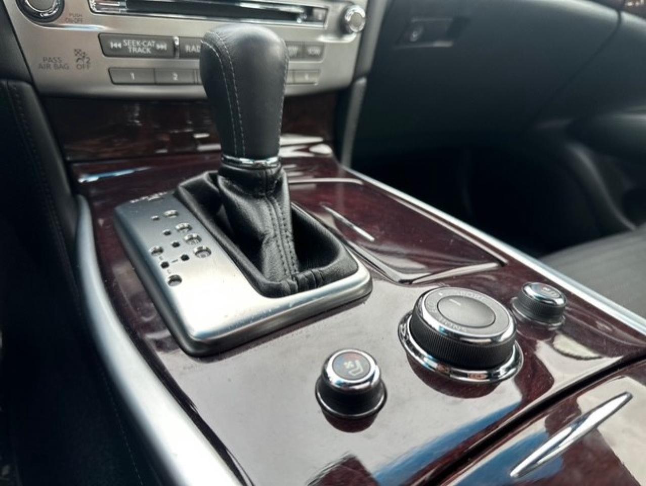 2019 Infiniti Q70 S AWD Photo