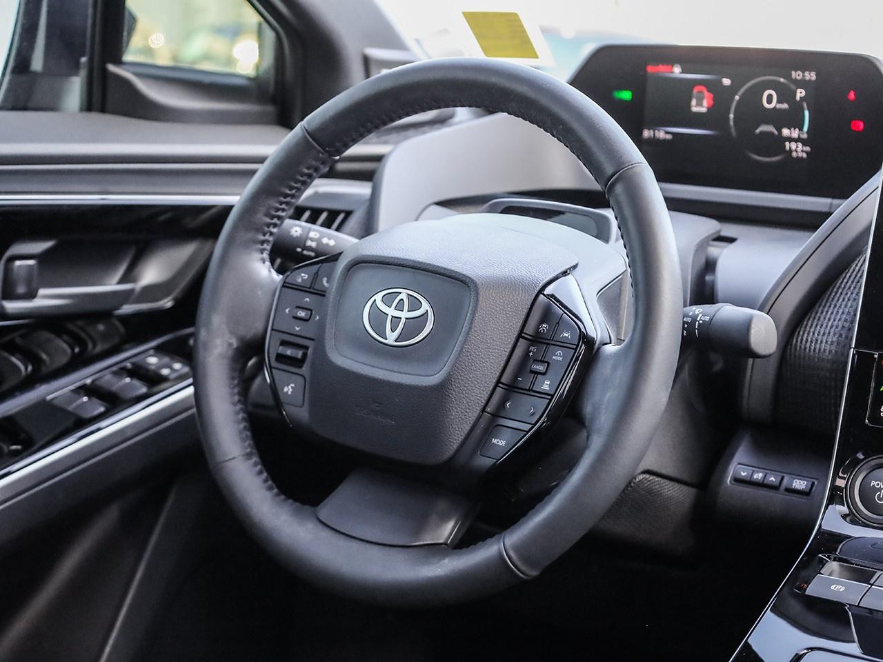 2025 Toyota bZ4X XLE Photo