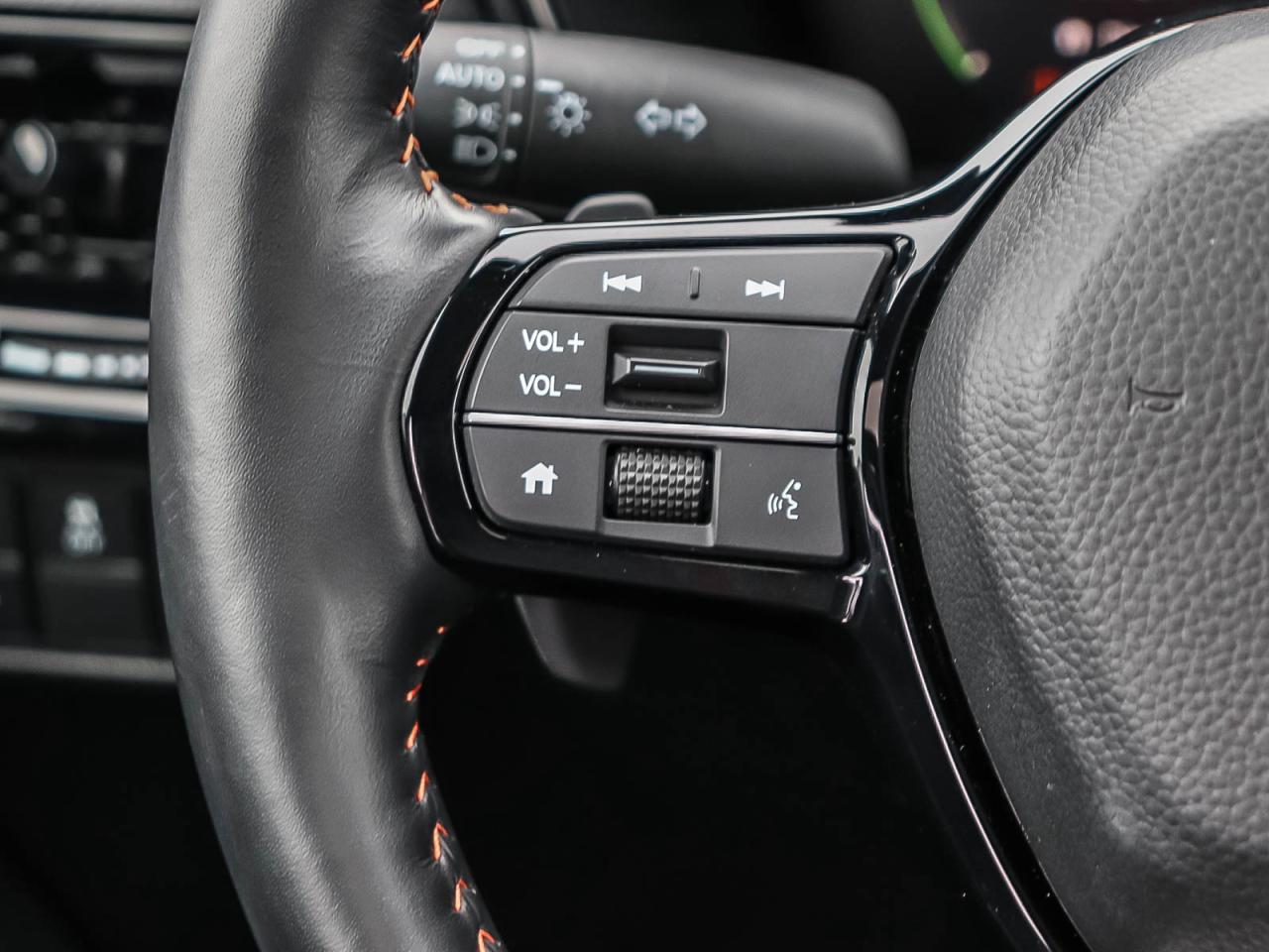 2025 Honda CR-V Touring Photo