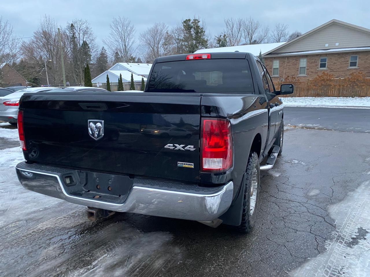 2012 RAM 1500 4WD QUAD CAB 140.5" ST - Photo #7