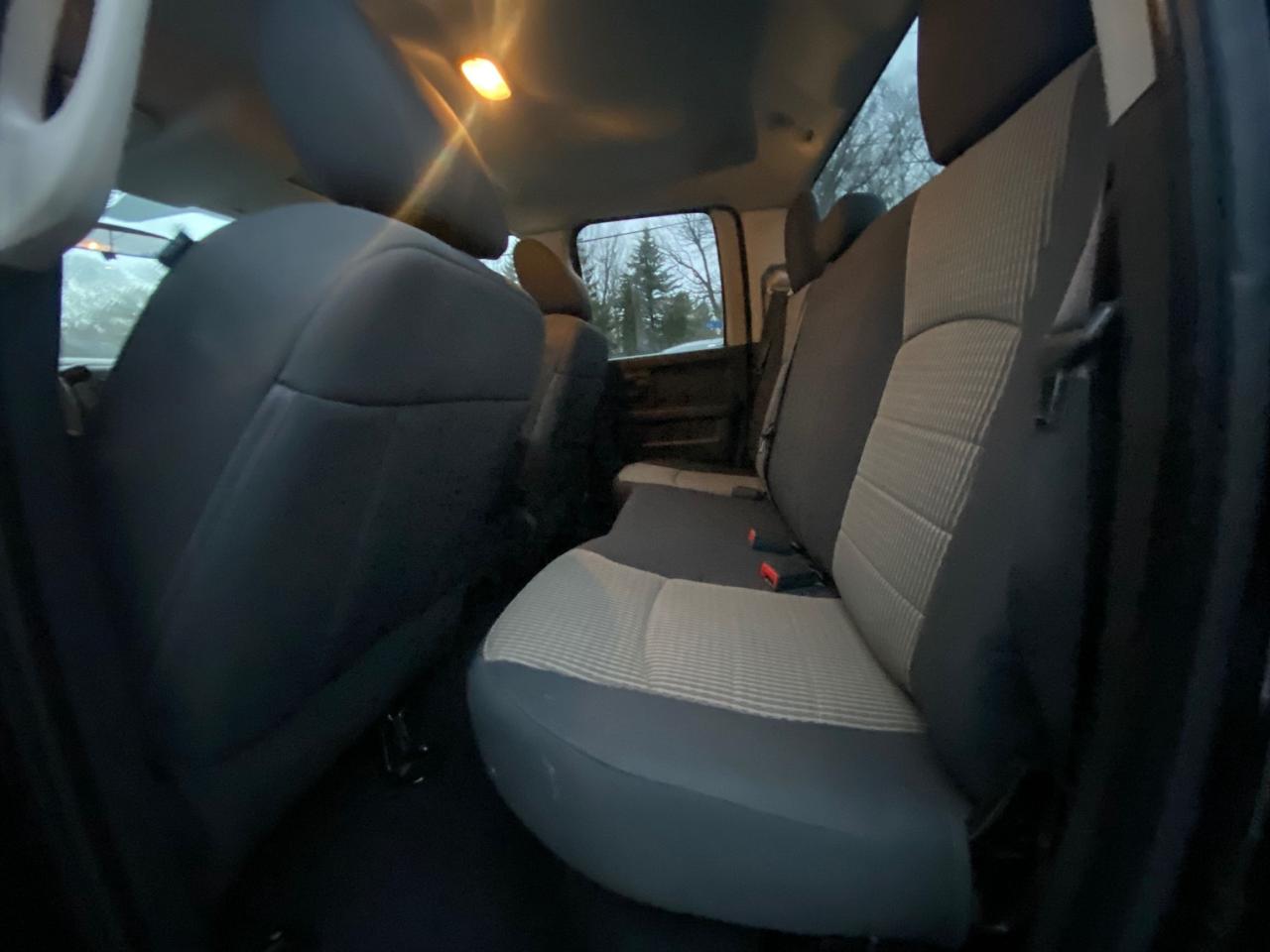 2012 RAM 1500 4WD QUAD CAB 140.5" ST - Photo #12