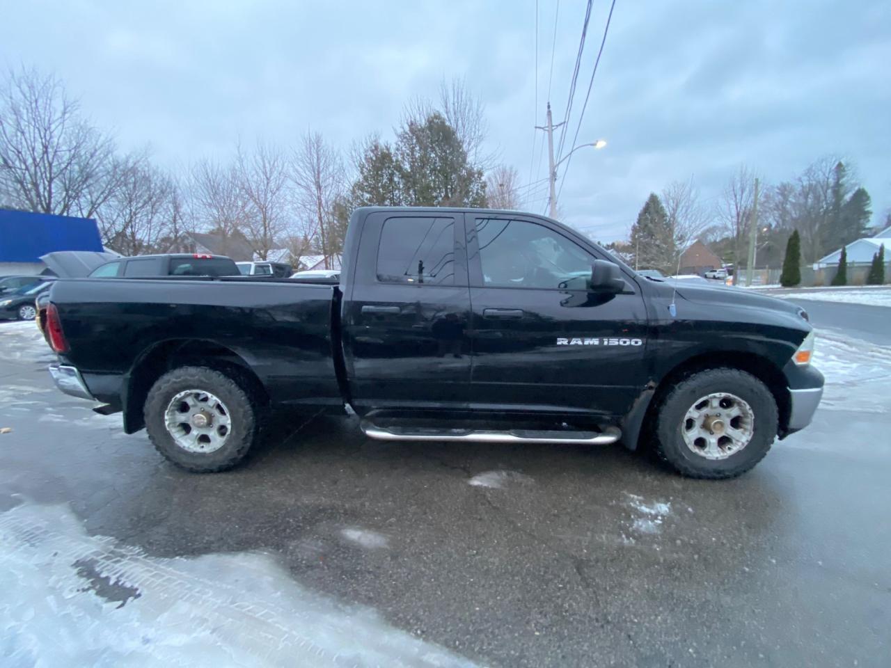 2012 RAM 1500 4WD QUAD CAB 140.5" ST - Photo #8