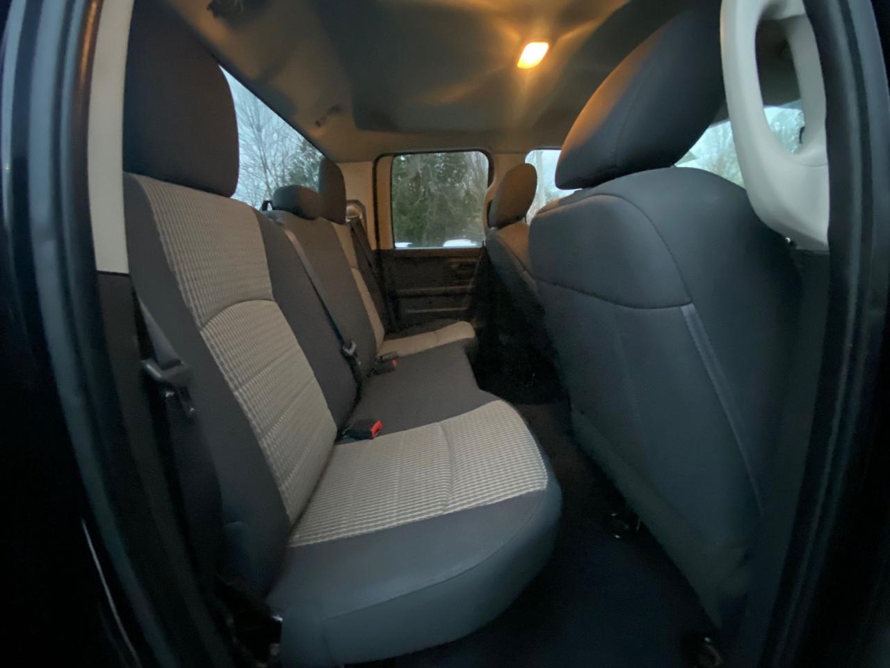 2012 RAM 1500 4WD QUAD CAB 140.5" ST - Photo #10