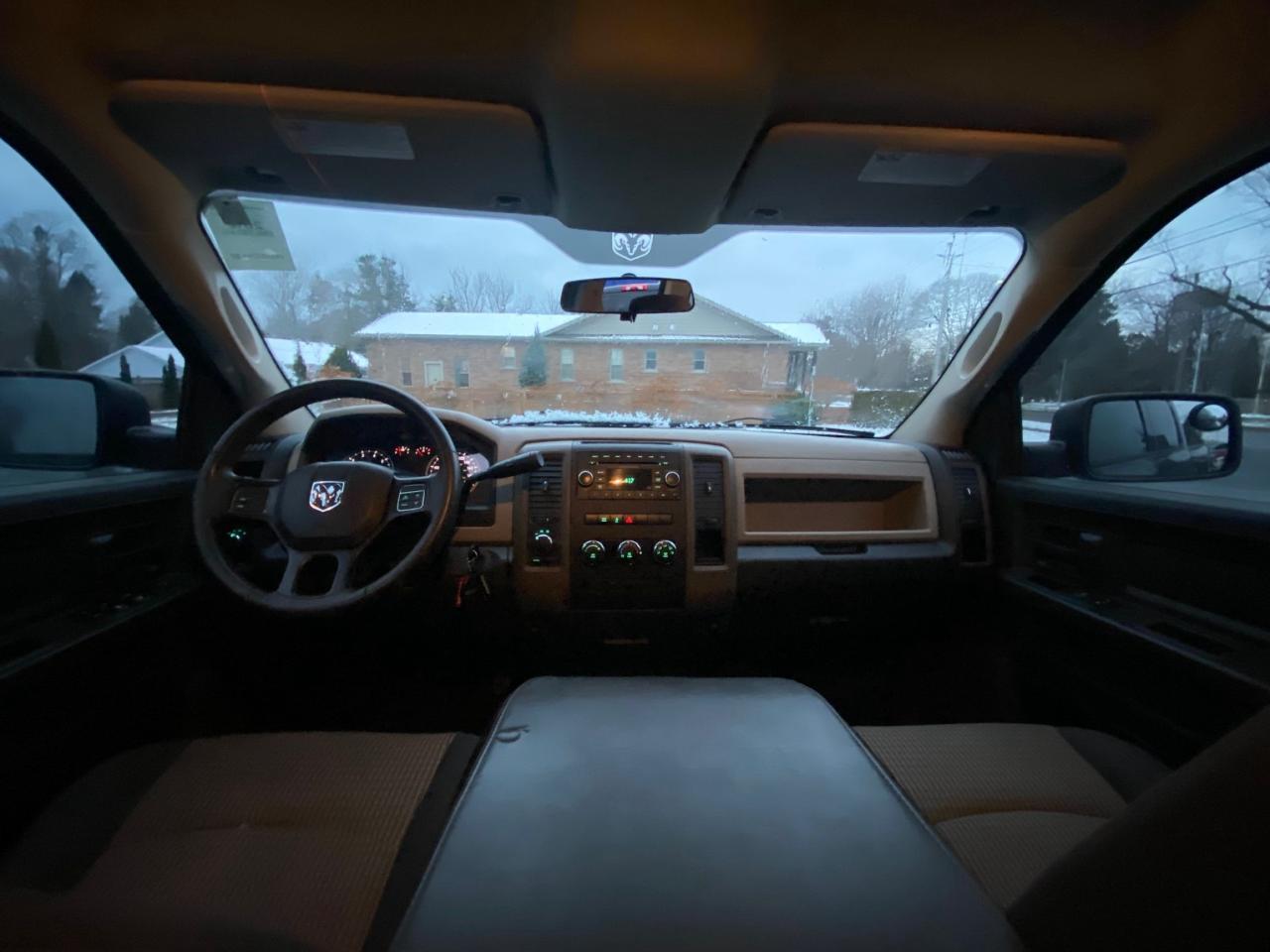 2012 RAM 1500 4WD QUAD CAB 140.5" ST - Photo #14