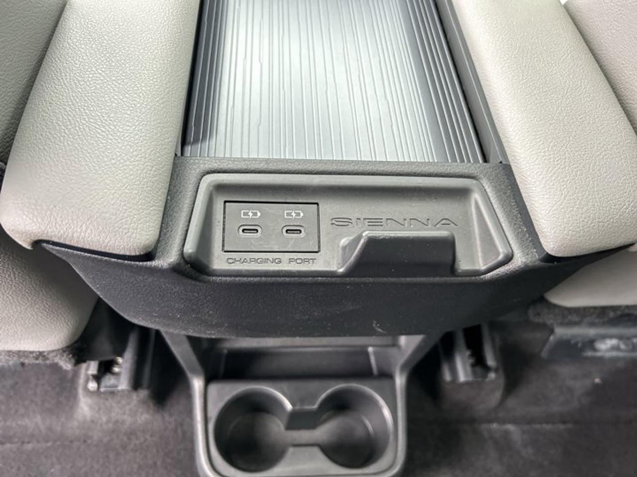 2025 Toyota Sienna XLE 8-Passenger | Heated Seats | Leather Seats Photo