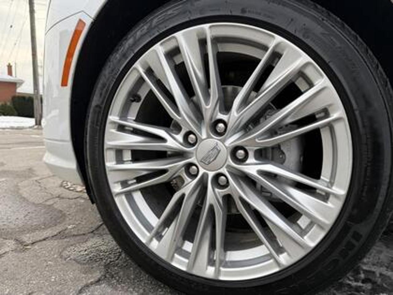 2020 Cadillac CT4 4dr Sdn Premium Luxury Photo