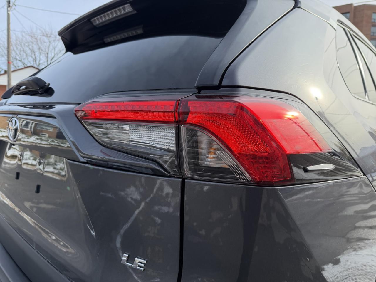 2022 Toyota RAV4 LE FWD - Photo #7