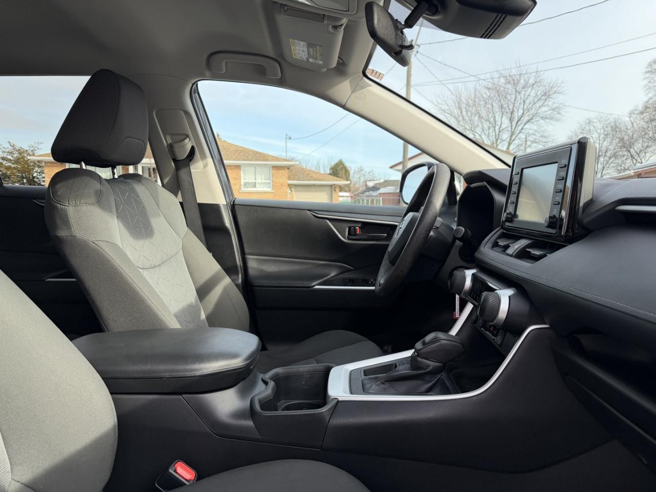 2022 Toyota RAV4 LE FWD - Photo #12