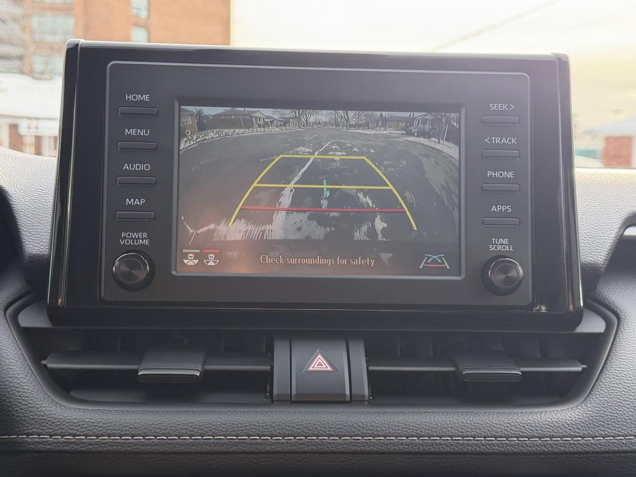 2022 Toyota RAV4 LE FWD - Photo #18