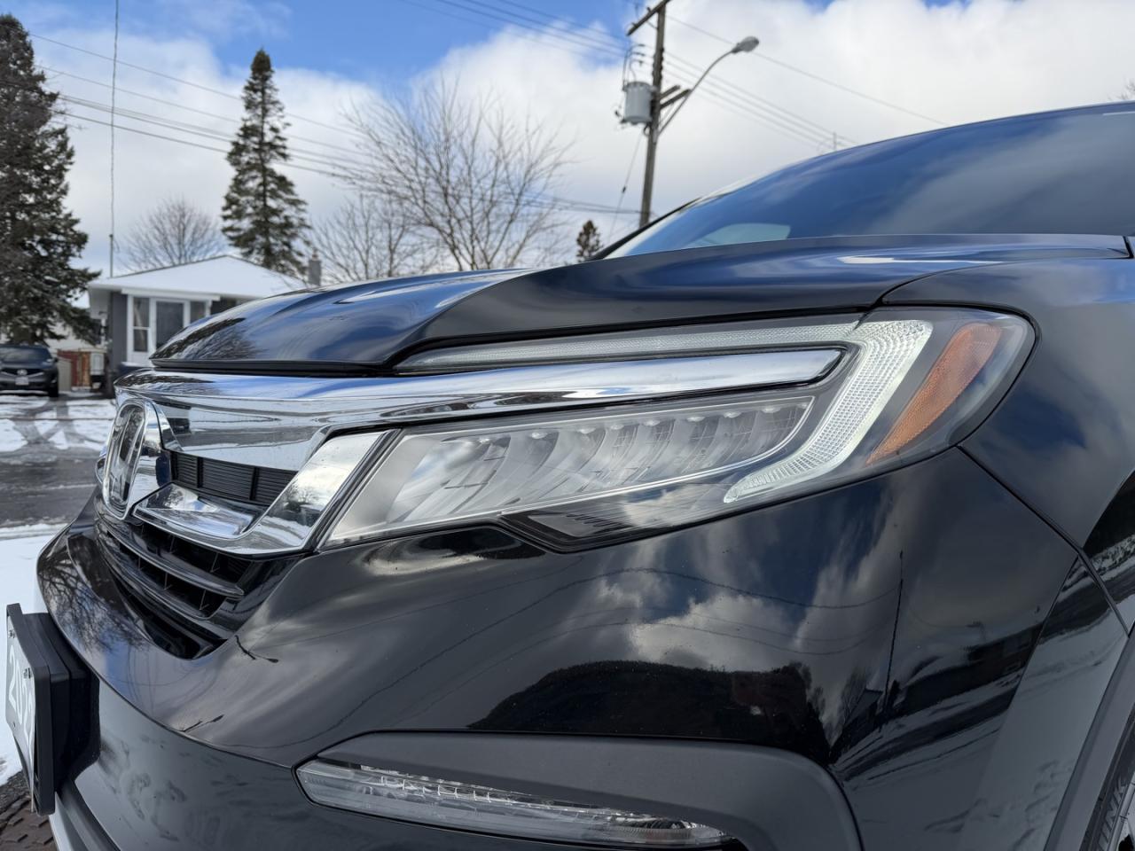 2022 Honda Pilot Touring 8-Passenger AWD - Photo #6