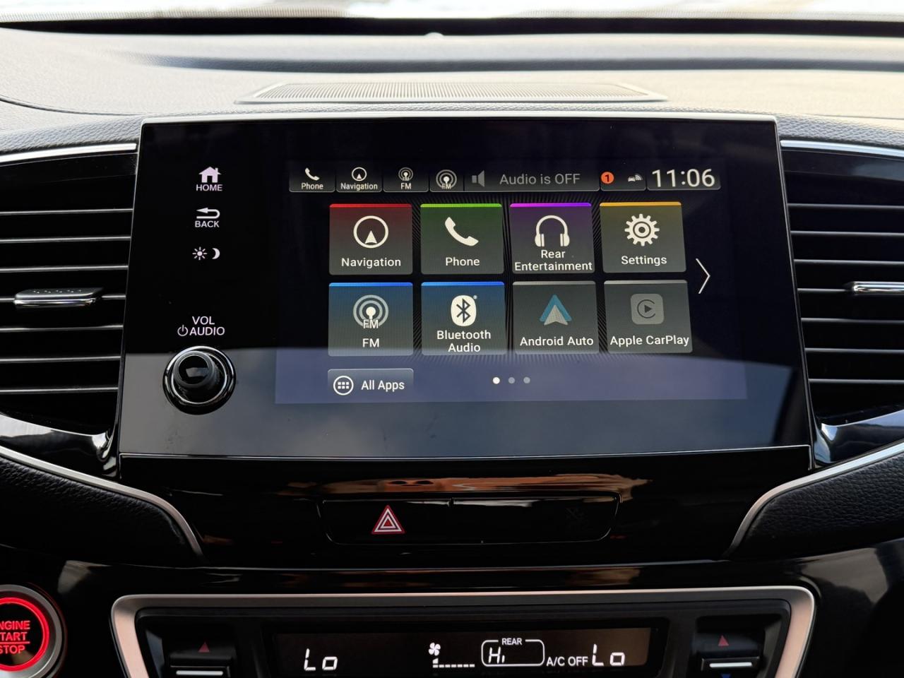 2022 Honda Pilot Touring 8-Passenger AWD - Photo #22