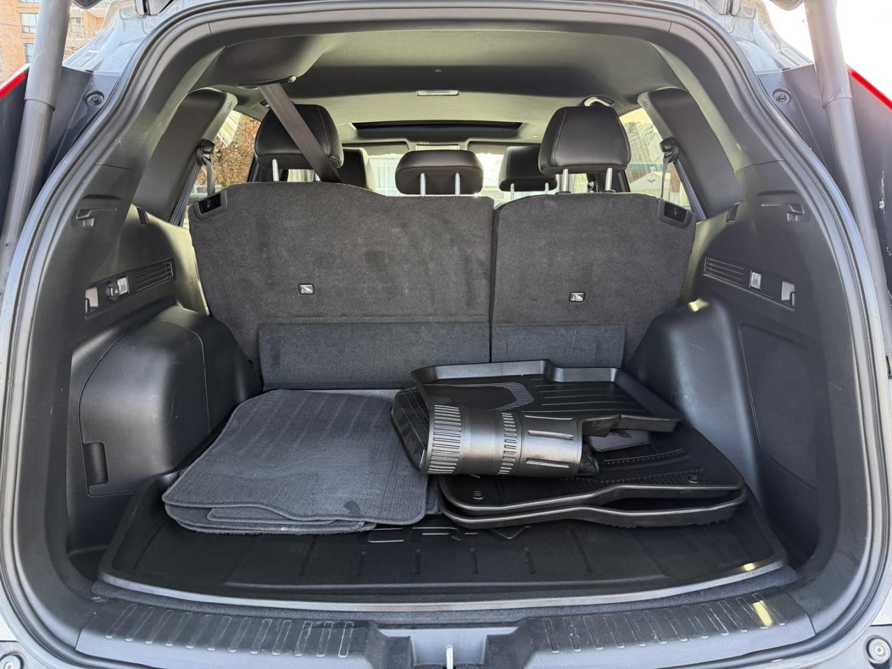 2023 Honda CR-V Hybrid Touring - Photo #7