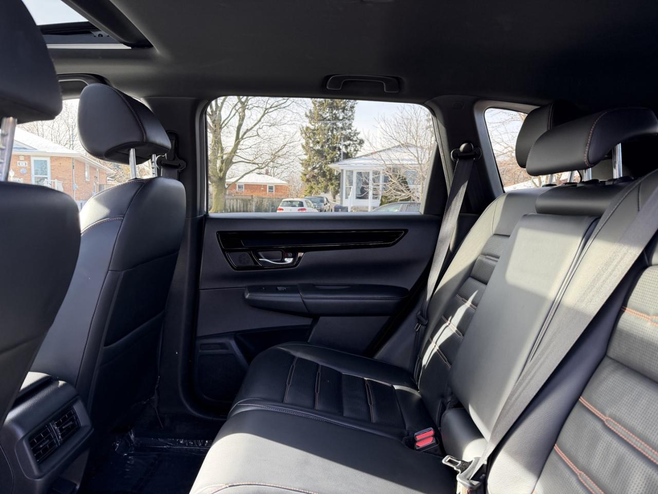 2023 Honda CR-V Hybrid Touring - Photo #11