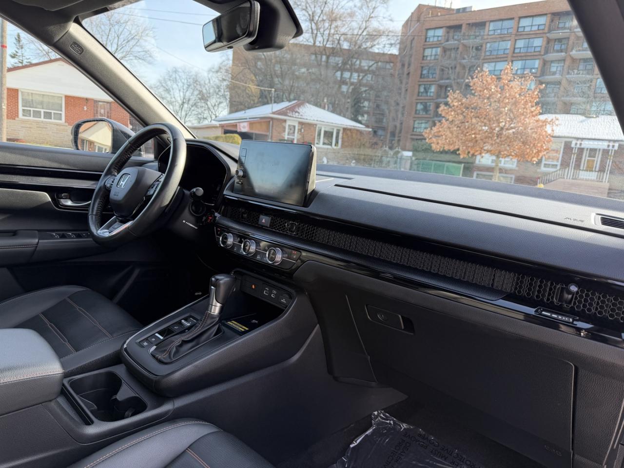 2023 Honda CR-V Hybrid Touring - Photo #10