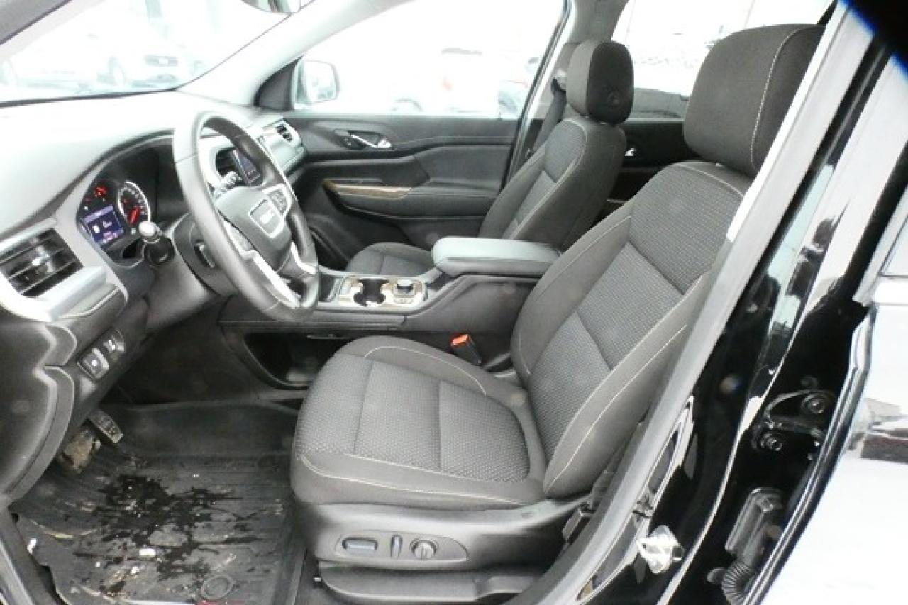 2023 GMC Acadia SLE AWD w/Htd clth, S/R, NAV, BUC - Photo #11