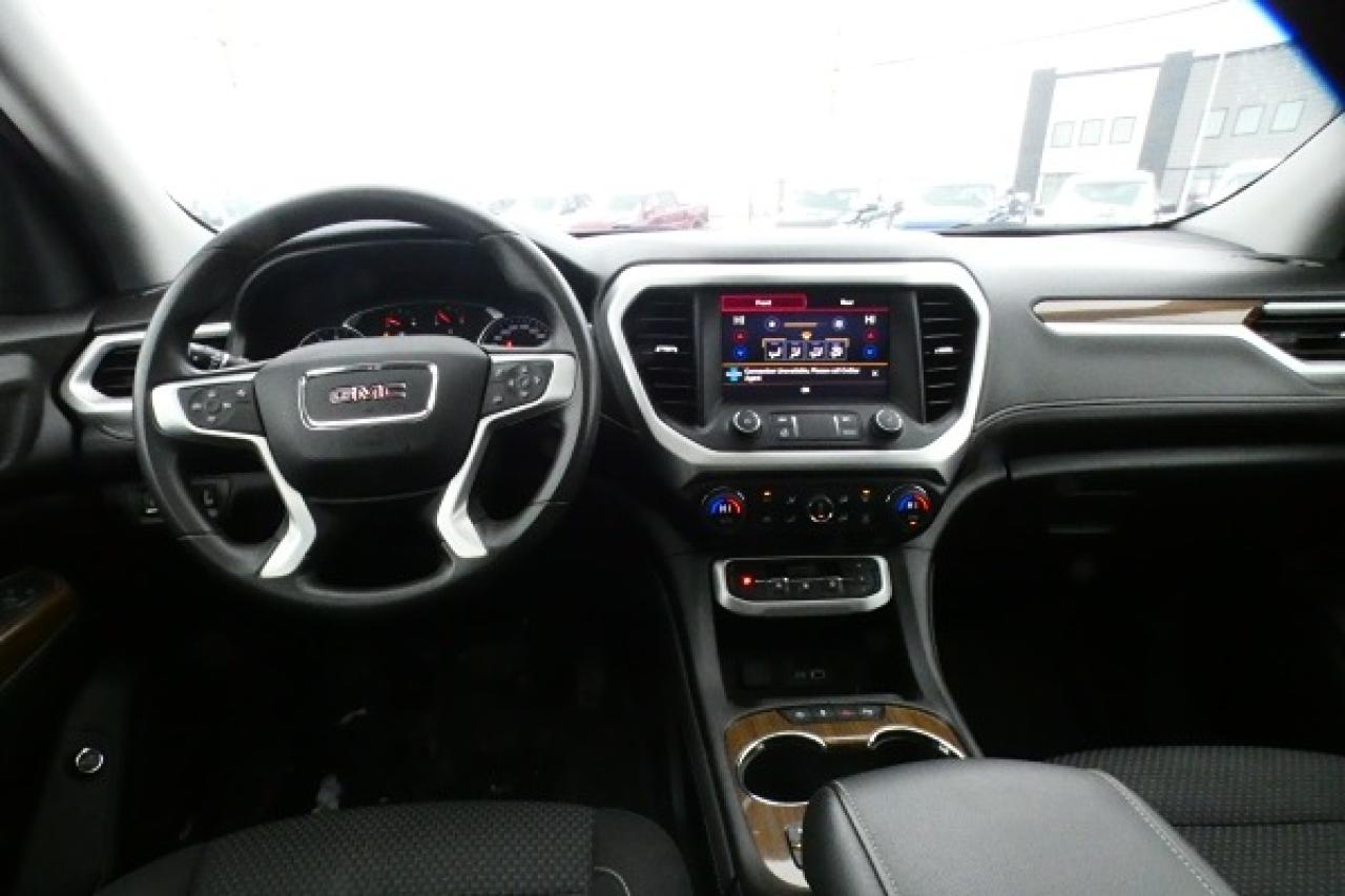 2023 GMC Acadia SLE AWD w/Htd clth, S/R, NAV, BUC - Photo #12