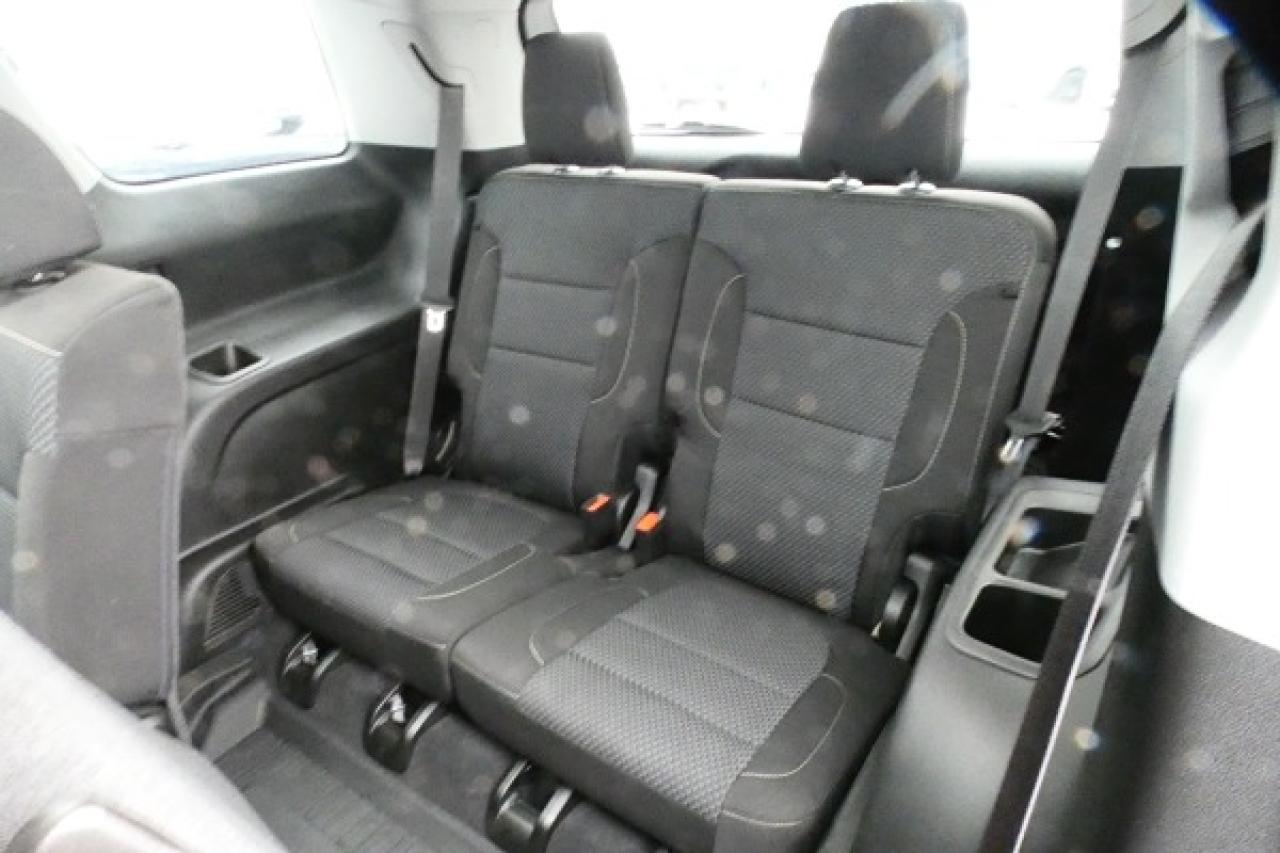 2023 GMC Acadia SLE AWD w/Htd clth, S/R, NAV, BUC - Photo #9