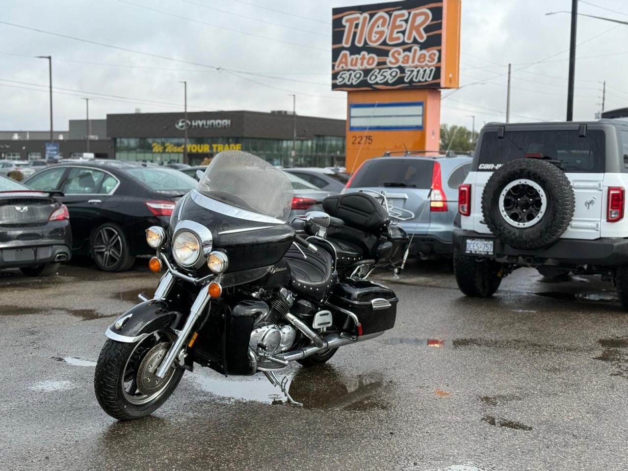 2004 Yamaha VENTURE MOTORCYCLE ROYAL STAR, 1300CC V4, RUNS WELL, AS IS SPECIAL