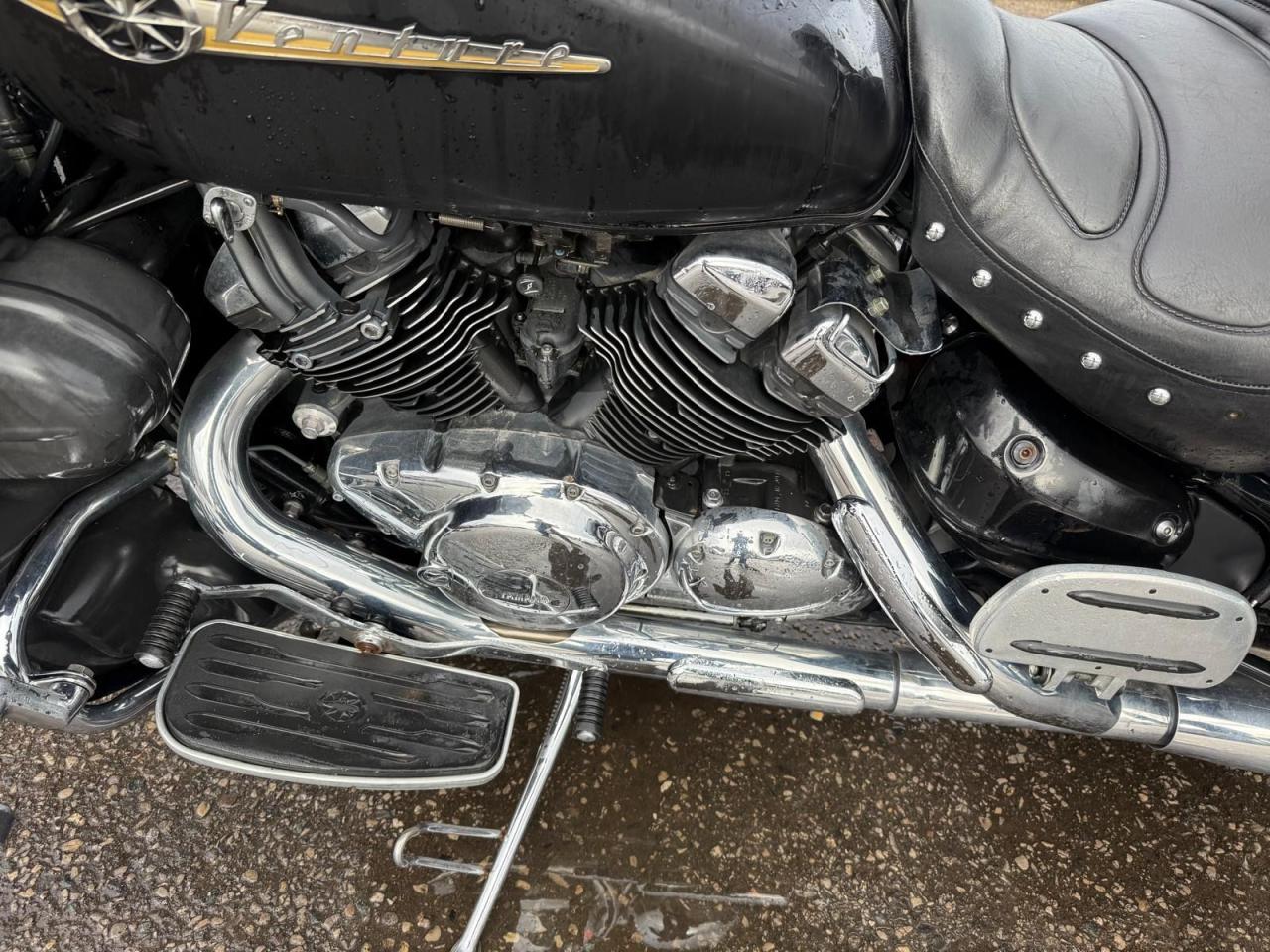 2004 Yamaha VENTURE MOTORCYCLE ROYAL STAR, 1300CC V4, RUNS WELL, AS IS SPECIAL - Photo #6