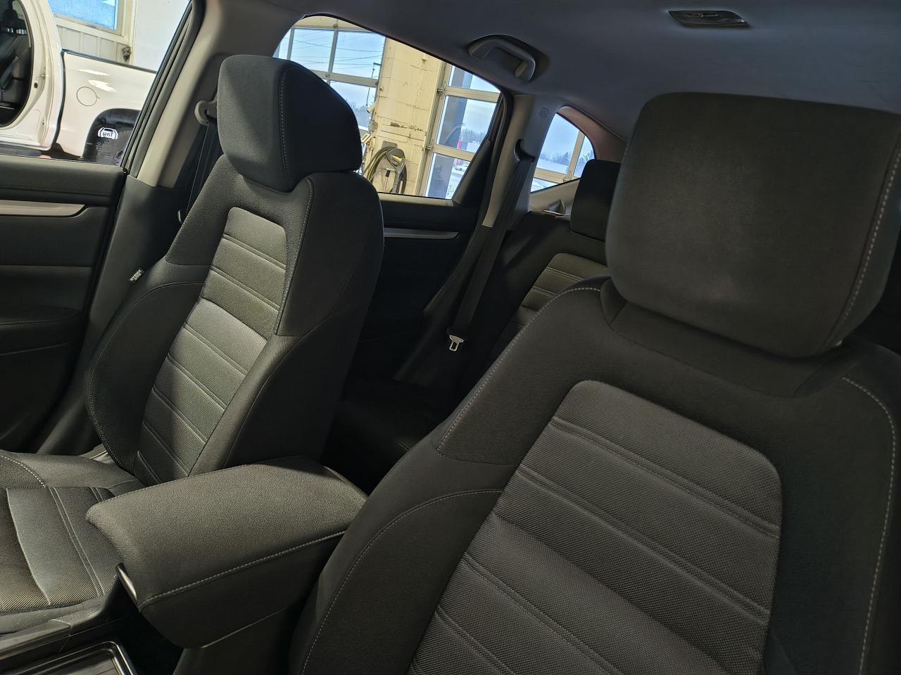 2021 Honda CR-V LX AWD Photo0