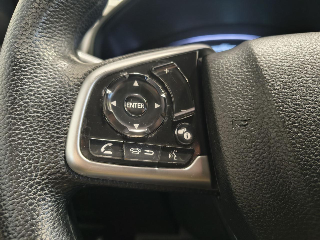 2021 Honda CR-V LX AWD Photo0