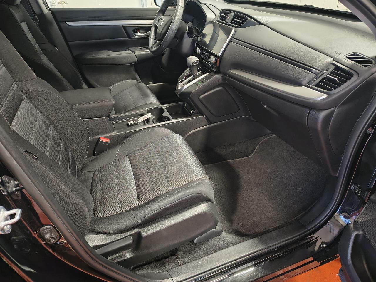 2021 Honda CR-V LX AWD Photo0