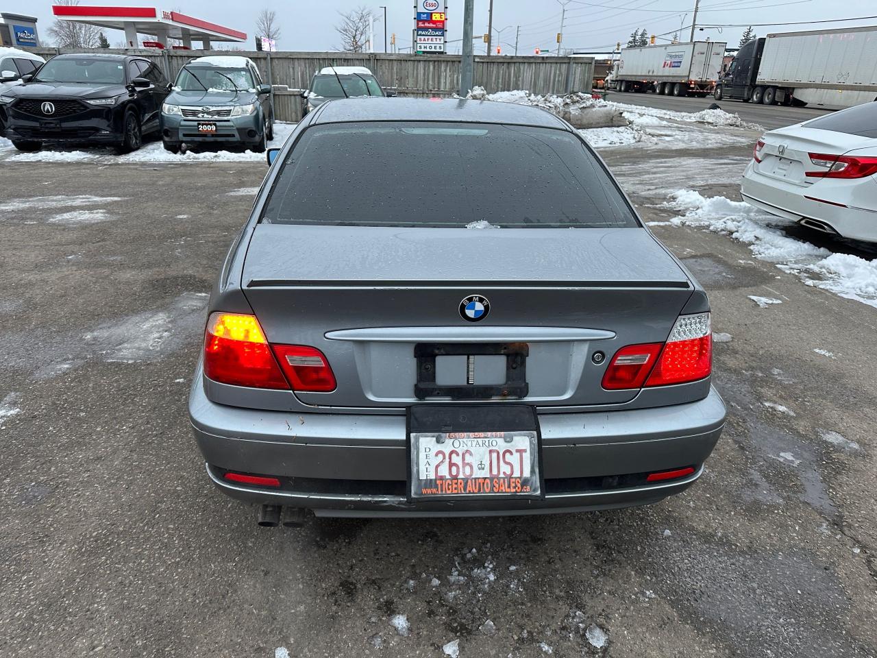 2004 BMW 3 Series 325Ci, COUPE, MANUAL, SPORT, AS IS - Photo #4