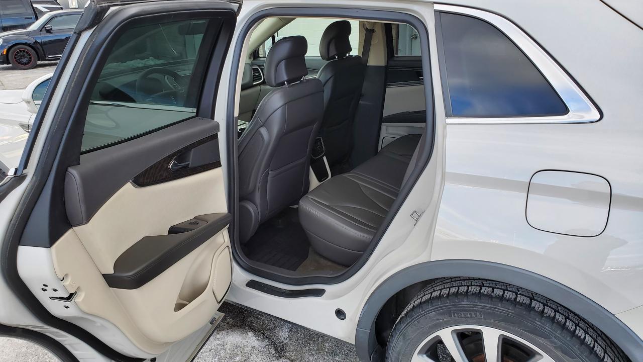 2019 Lincoln Nautilus Select AWD-DEMO UNIT, PLEASE CALL FOR APPOINTMENT Photo