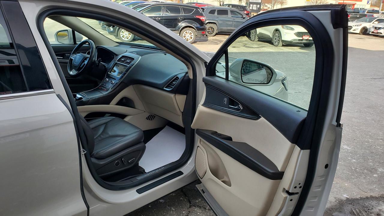 2019 Lincoln Nautilus Select AWD-DEMO UNIT, PLEASE CALL FOR APPOINTMENT Photo