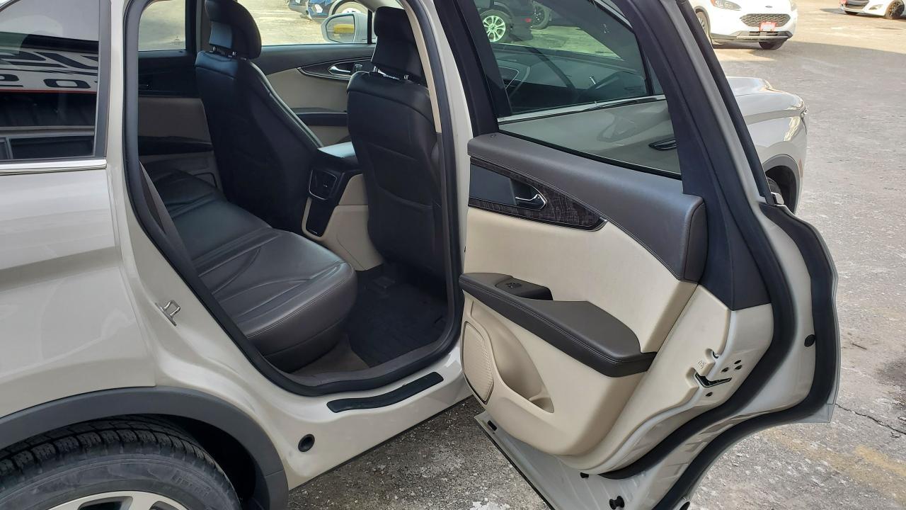 2019 Lincoln Nautilus Select AWD-DEMO UNIT, PLEASE CALL FOR APPOINTMENT Photo