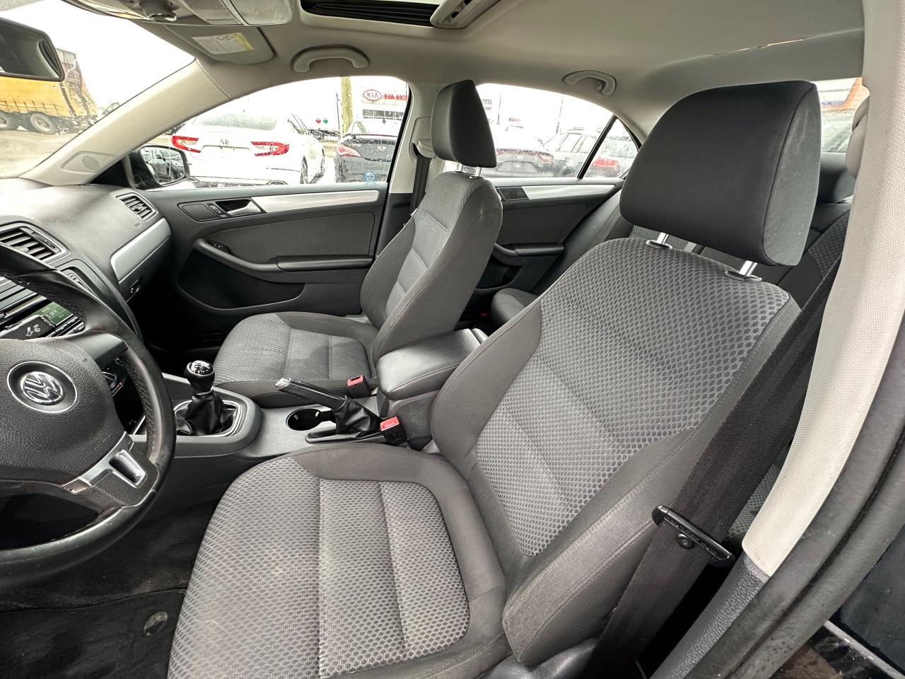 2013 Volkswagen Jetta TDI, DIESEL, MANUAL, SUNROOF, ALLOYS, AS IS - Photo #14