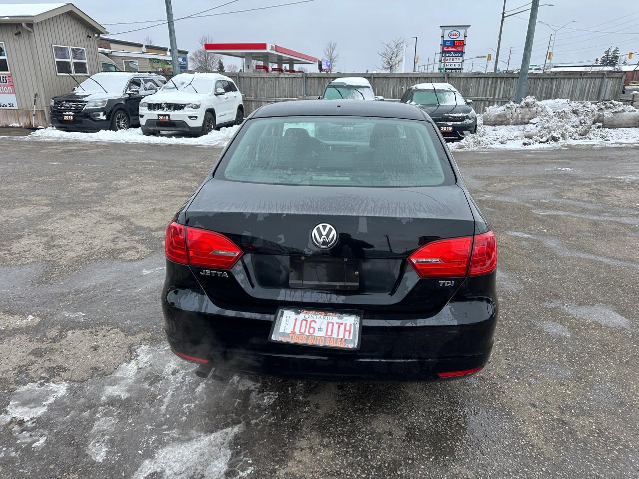 2013 Volkswagen Jetta TDI, DIESEL, MANUAL, SUNROOF, ALLOYS, AS IS - Photo #4