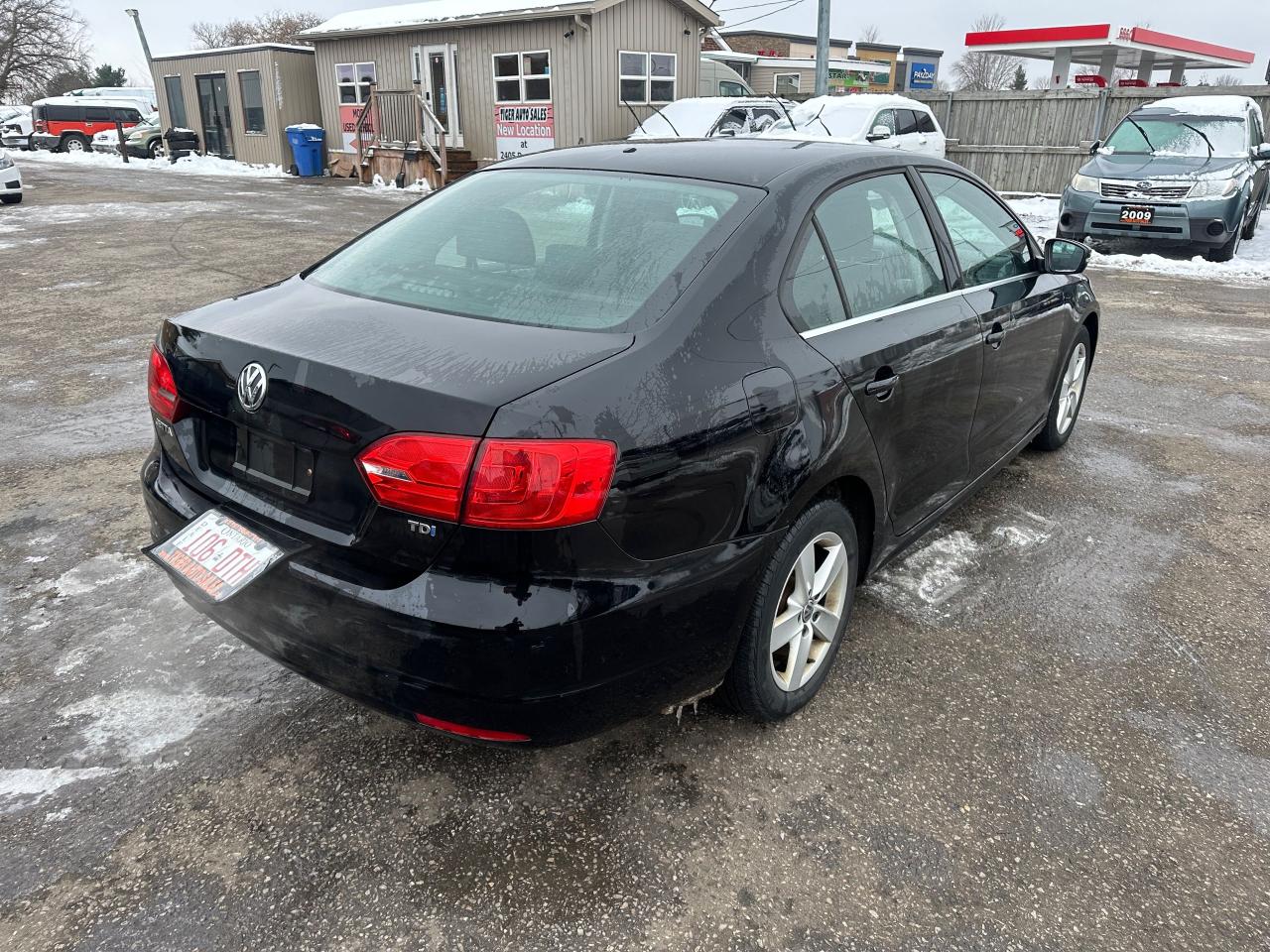 2013 Volkswagen Jetta TDI, DIESEL, MANUAL, SUNROOF, ALLOYS, AS IS - Photo #5