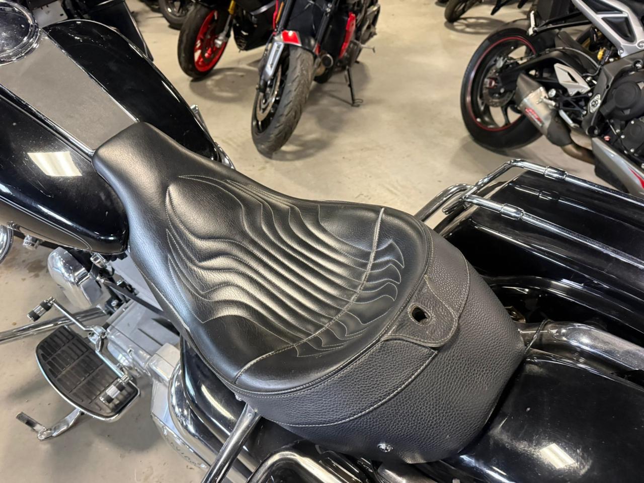 2004 Harley-Davidson Electra Glide CORBIN SEAT, RHINEHART EXHAUST, CLEAN BIKE - Photo #10