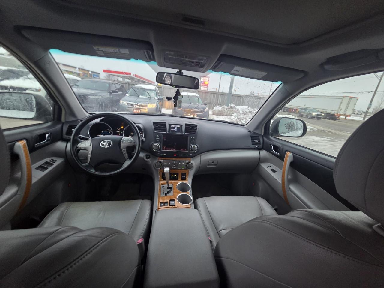 2008 Toyota Highlander Hybrid LIMITED, LOADED, HYBRID, 7 PASSENGER, CERTIFIED - Photo #11