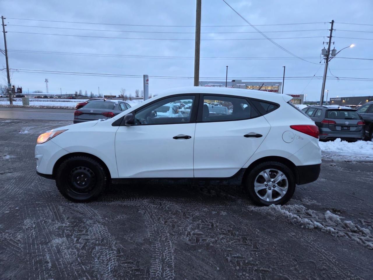 2012 Hyundai Tucson GL, AUTO, 4 CYL, ONLY 140KMS, CERTIFIED - Photo #2