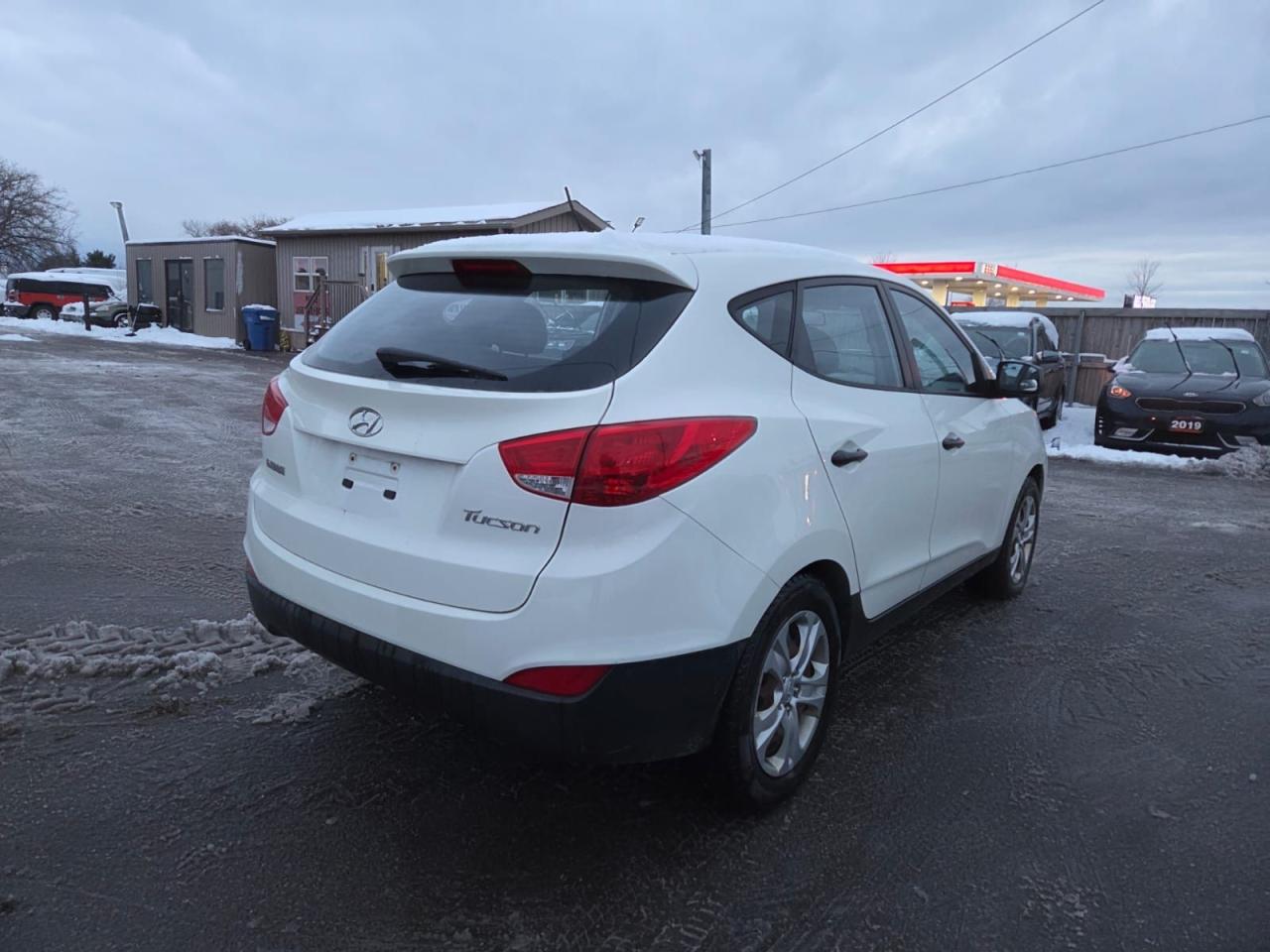 2012 Hyundai Tucson GL, AUTO, 4 CYL, ONLY 140KMS, CERTIFIED Photo4