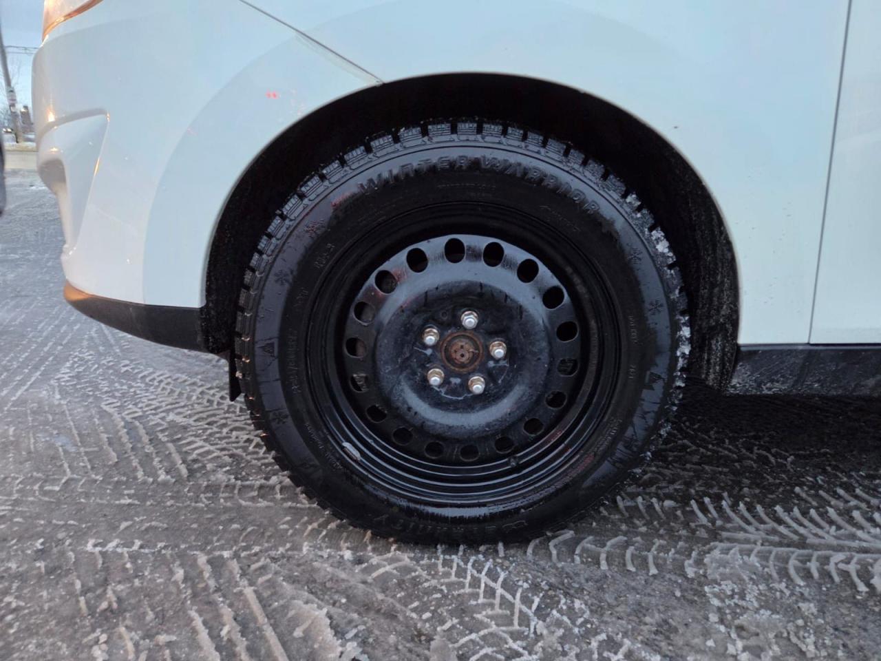 2012 Hyundai Tucson GL, AUTO, 4 CYL, ONLY 140KMS, CERTIFIED - Photo #14