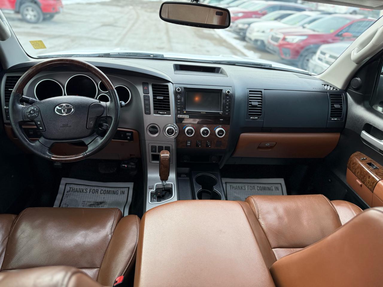 2013 Toyota Tundra Platinum *** LOOKS BRAND NEW! *** Near perfect - Photo #10