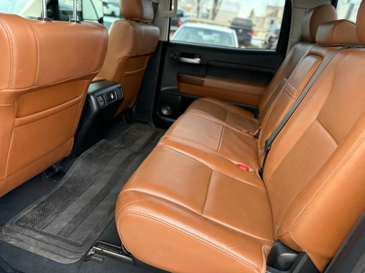 2013 Toyota Tundra Platinum *** LOOKS BRAND NEW! *** Near perfect - Photo #8