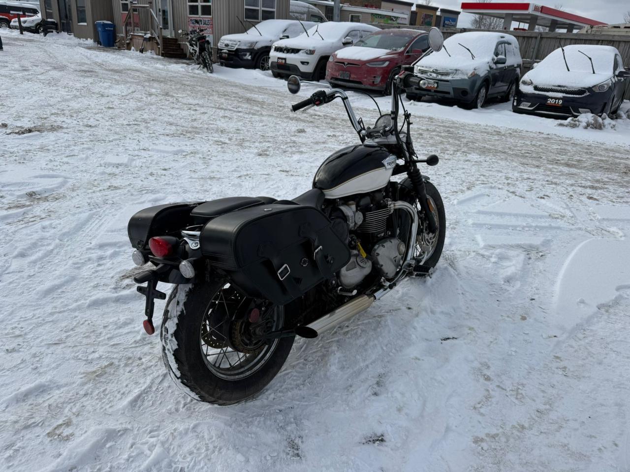 2022 Triumph Bonneville SPEEDMASTER, BOBBER, 1200, LIGHT DAMAGE, AS IS - Photo #11