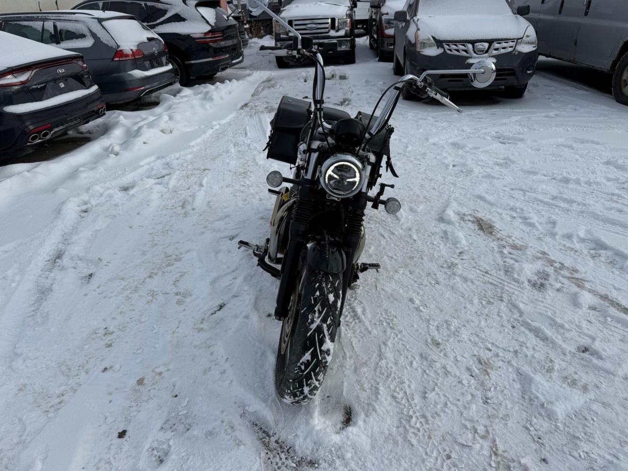 2022 Triumph Bonneville SPEEDMASTER, BOBBER, 1200, LIGHT DAMAGE, AS IS - Photo #10