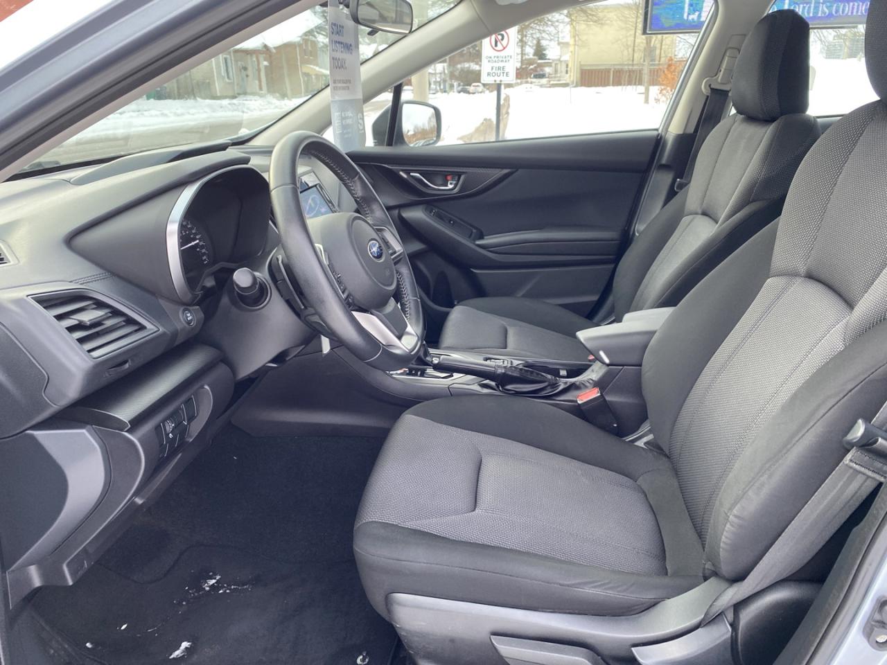 2017 Subaru Impreza 2.0i Premium CVT 5-Door Photo